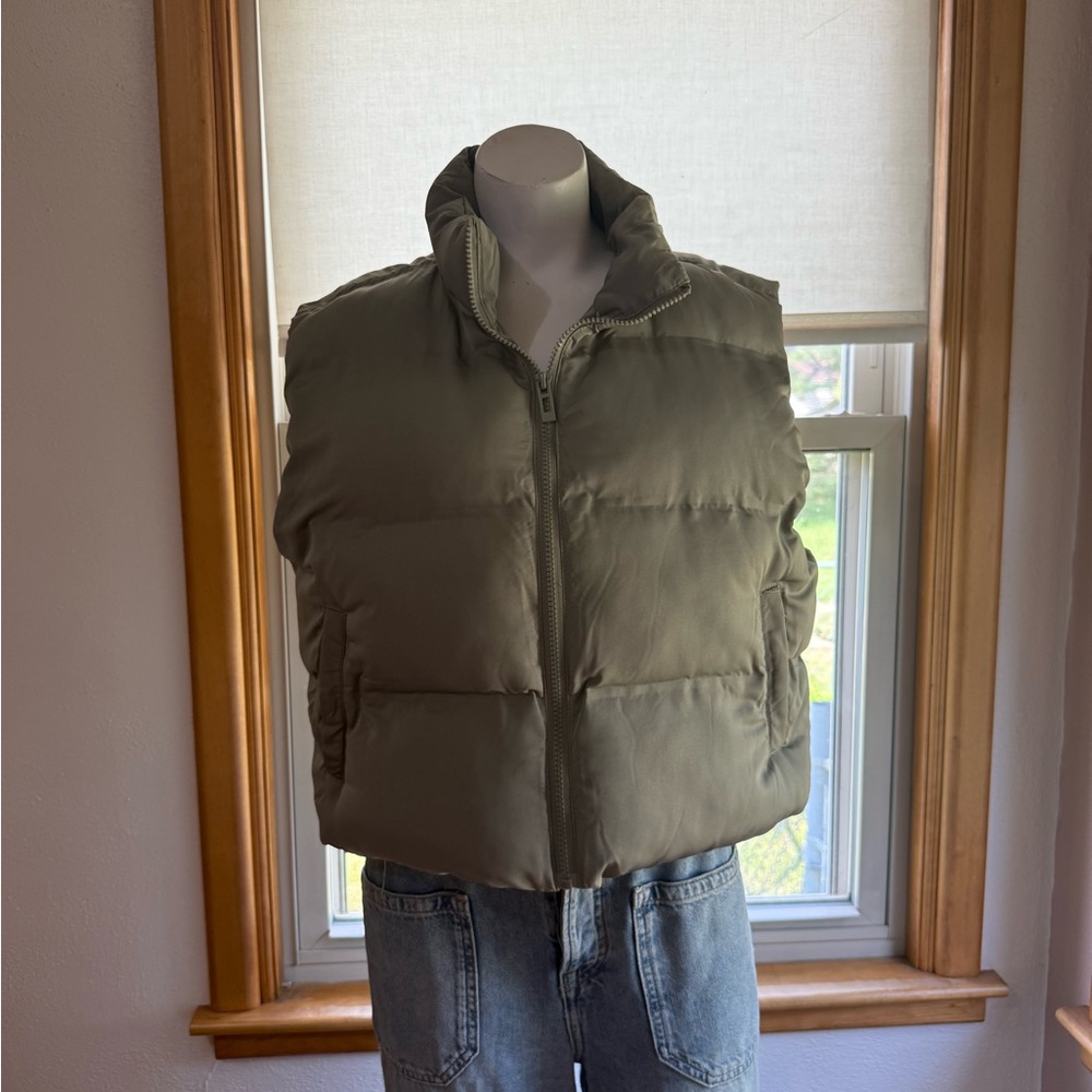 Chic Olive Puffer Vest